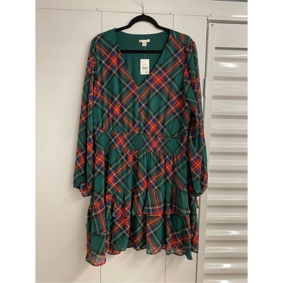Cato NWT Smocked Waist Plaid Green Red Holiday Dress, Size XL, MSRP $69 - Picture 2 of 13